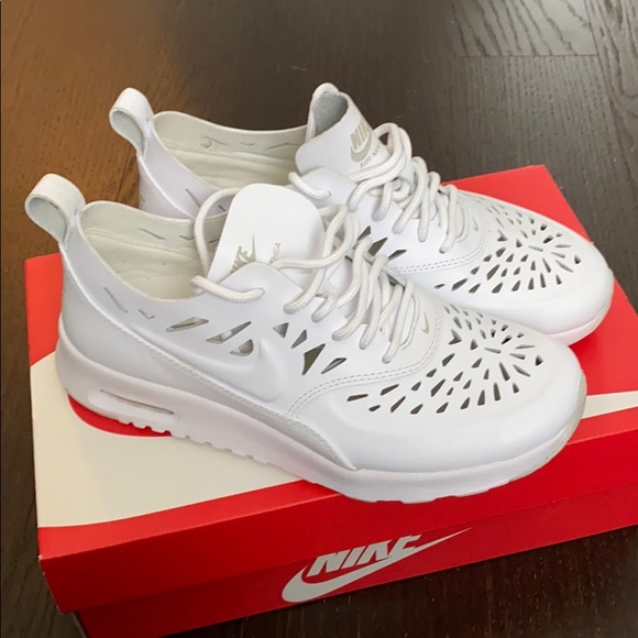 Nike Shoes - NIKE Air Max Thea Joli size 5.5